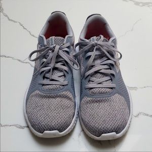 Rebook Gray Weave 'Memory Tech" Lightweight Running/Walking Shoes, Size 9